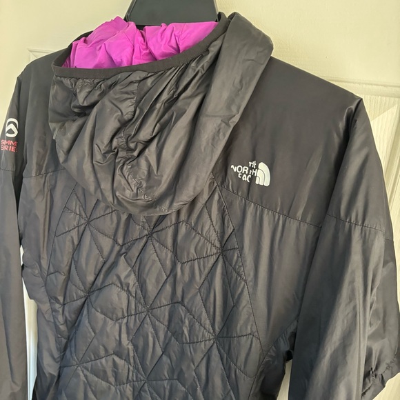 The North Face Summit Series Windbreaker - Picture 6 of 8